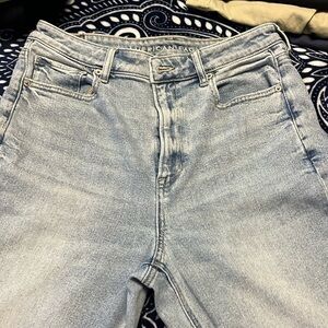 AE mom straight Jean size 10